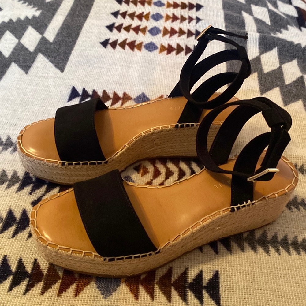 KELLY AND KAITIE shoes
